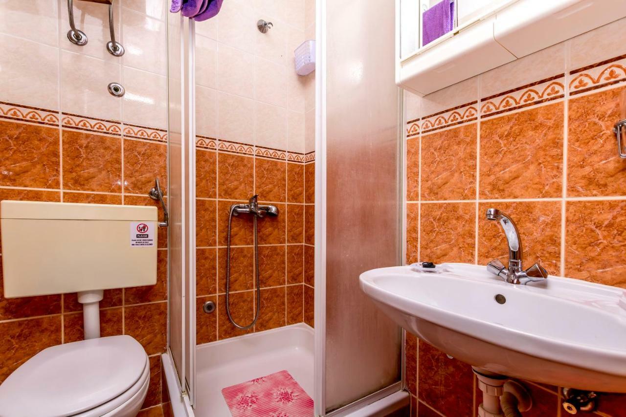 Apartments Bozo Razanj Ngoại thất bức ảnh