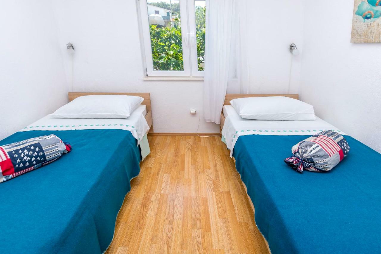 Apartments Bozo Razanj Ngoại thất bức ảnh