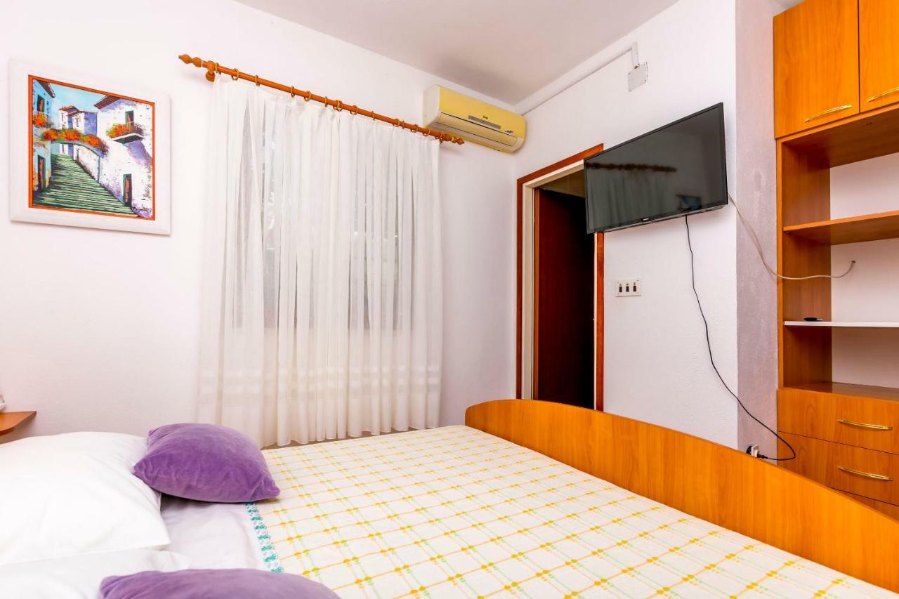 Apartments Bozo Razanj Ngoại thất bức ảnh